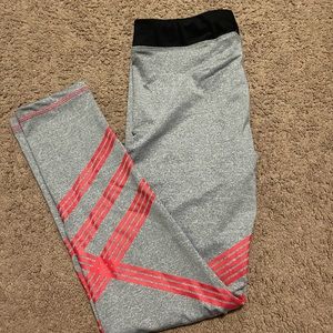 Joe Fresh Grey with pink stripes active leggings. Kids XL/TG (14)